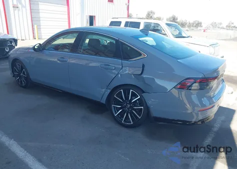 2023 Honda Accord Hybrid Touring z USA, uszkodzony, nr VIN 1HGCY2F84PA035256